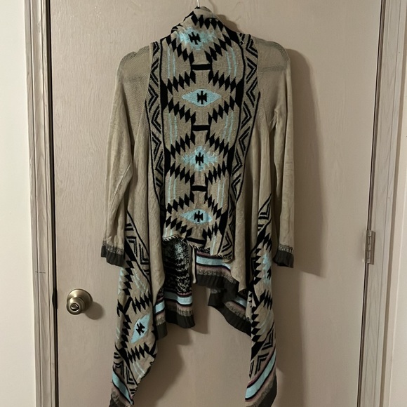 Cardigan - Picture 2 of 2